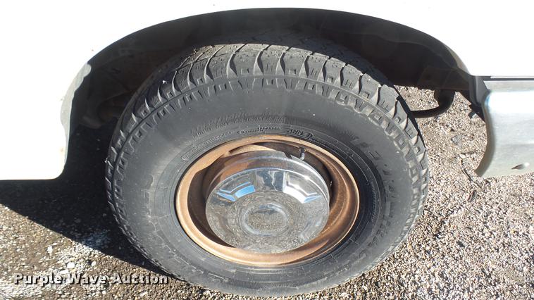 image for item DC1822 1991 Ford F250 pickup truck