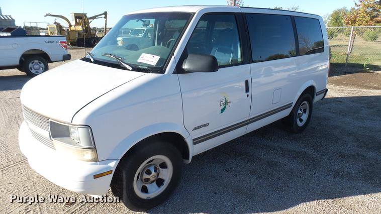 image for item DC1826 1996 Chevrolet Astro van