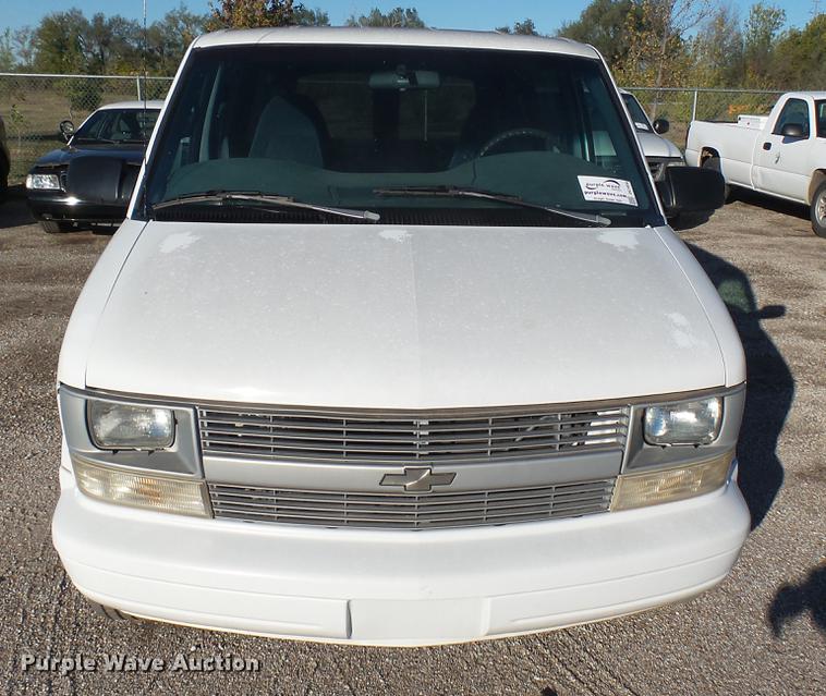 image for item DC1826 1996 Chevrolet Astro van