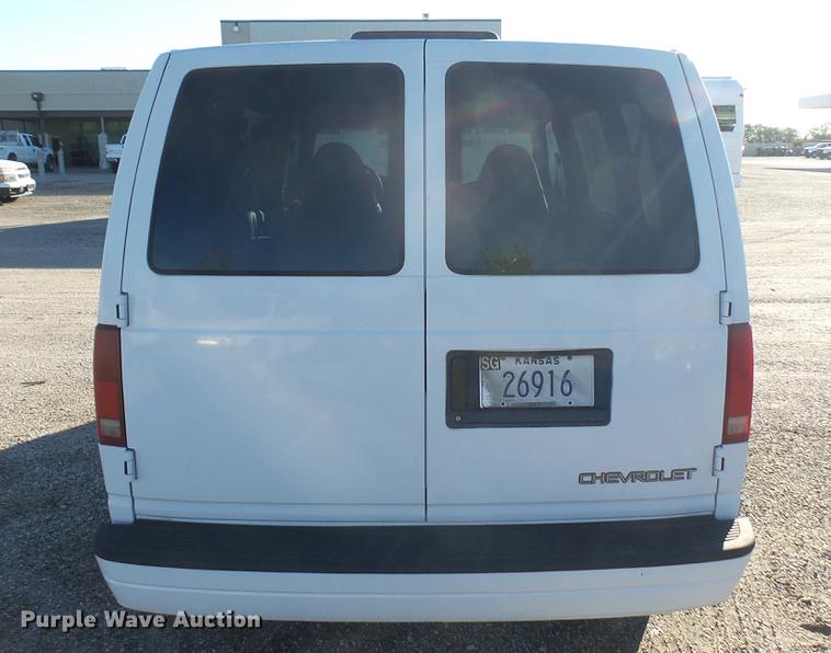image for item DC1826 1996 Chevrolet Astro van