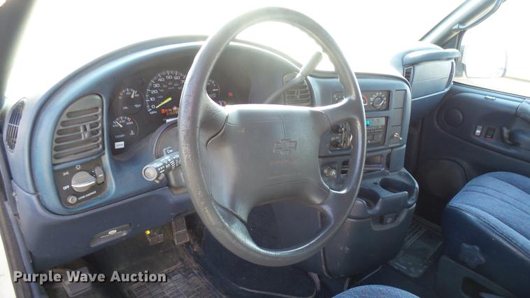 image for item DC1826 1996 Chevrolet Astro van