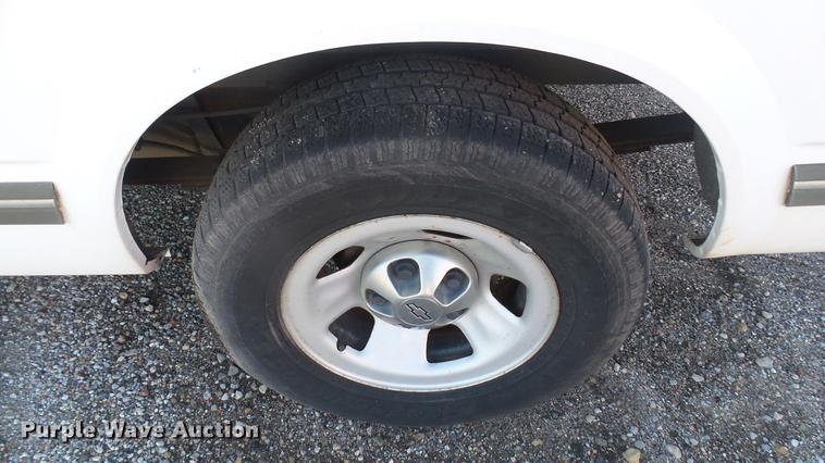 image for item DC1826 1996 Chevrolet Astro van