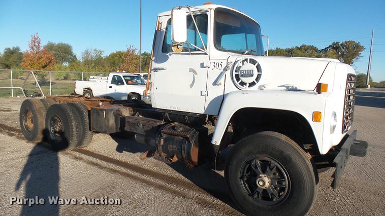 image for item DC1827 1983 Ford 8000 truck cab and chassis