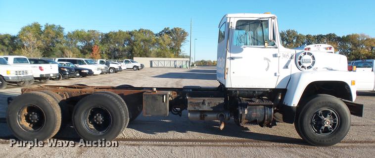 image for item DC1827 1983 Ford 8000 truck cab and chassis