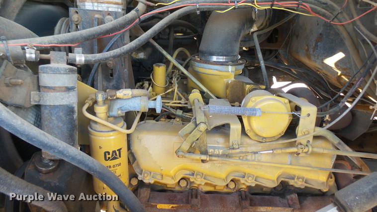 image for item DC1827 1983 Ford 8000 truck cab and chassis