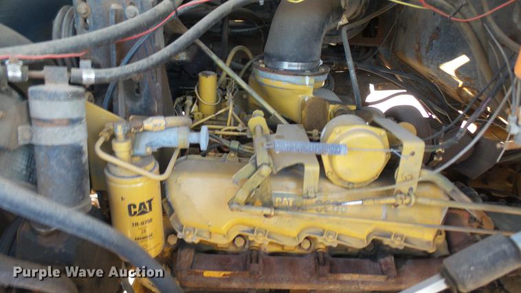 image for item DC1827 1983 Ford 8000 truck cab and chassis