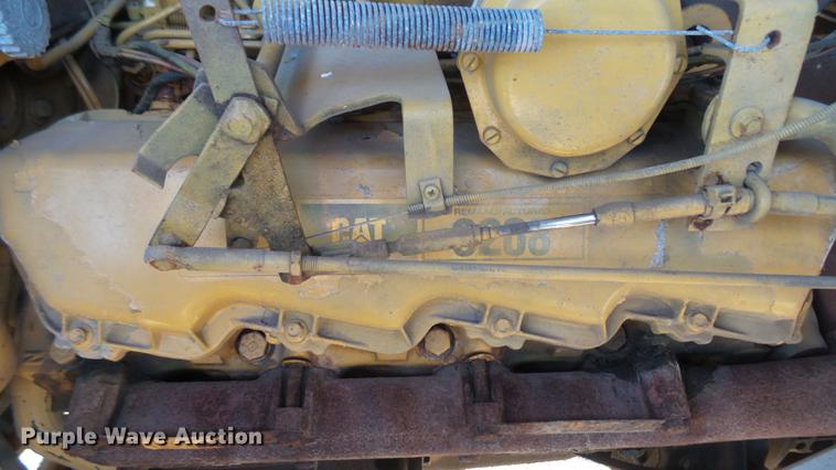 image for item DC1827 1983 Ford 8000 truck cab and chassis