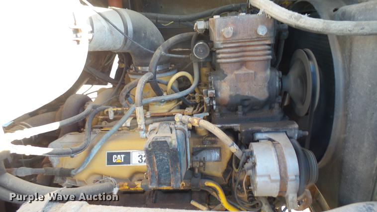 image for item DC1827 1983 Ford 8000 truck cab and chassis