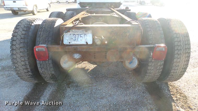 image for item DC1827 1983 Ford 8000 truck cab and chassis