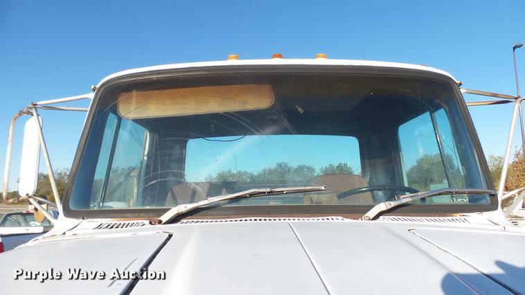 image for item DC1827 1983 Ford 8000 truck cab and chassis