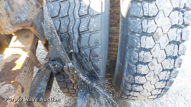 image for item DC1827 1983 Ford 8000 truck cab and chassis