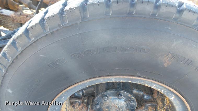 image for item DC1827 1983 Ford 8000 truck cab and chassis