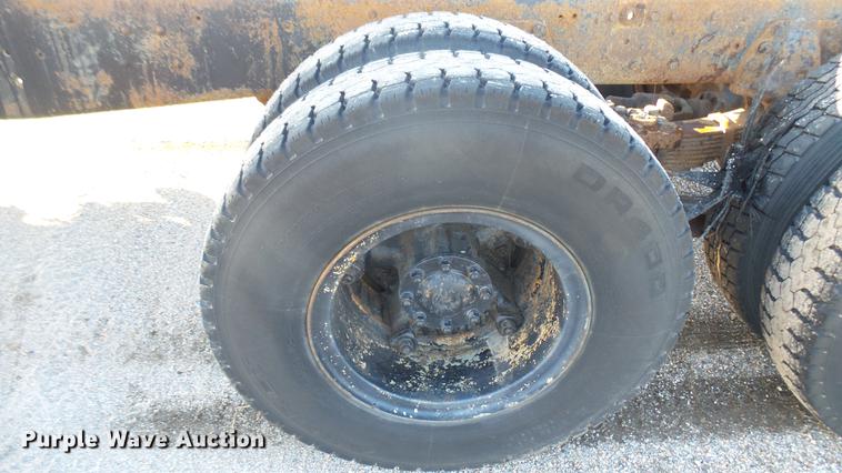 image for item DC1827 1983 Ford 8000 truck cab and chassis