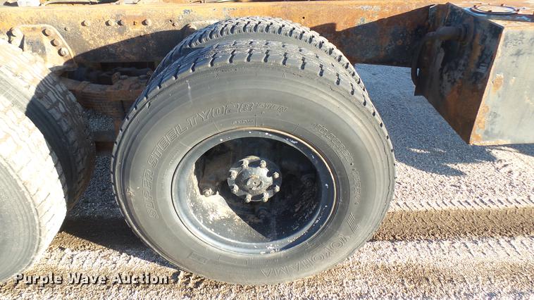 image for item DC1827 1983 Ford 8000 truck cab and chassis