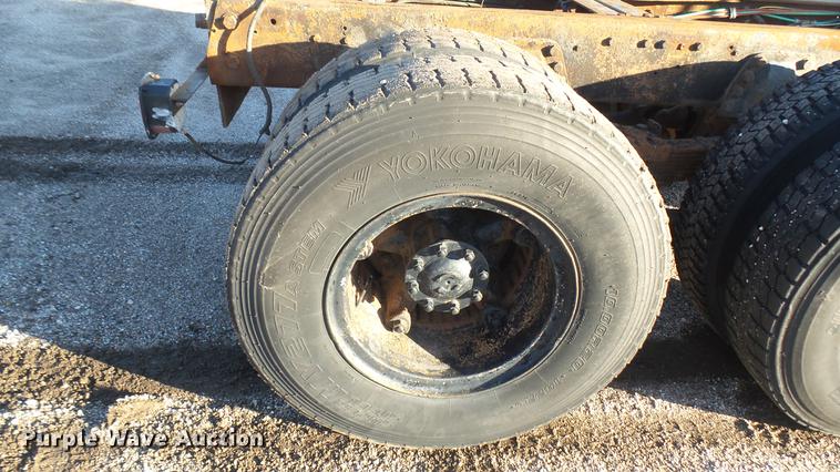 image for item DC1827 1983 Ford 8000 truck cab and chassis