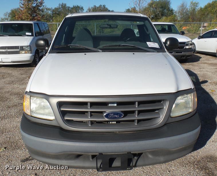 image for item DC1828 2003 Ford F150 pickup truck