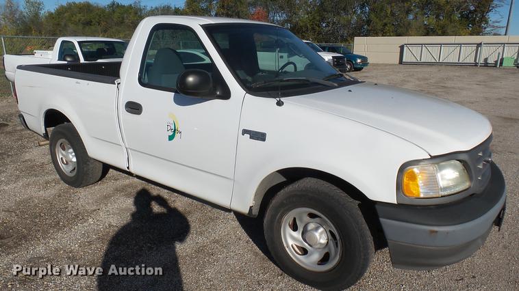 image for item DC1828 2003 Ford F150 pickup truck