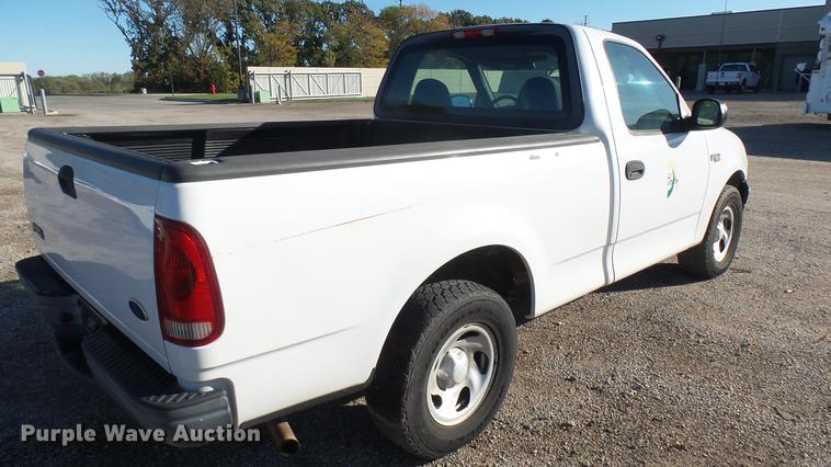 image for item DC1828 2003 Ford F150 pickup truck