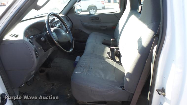 image for item DC1828 2003 Ford F150 pickup truck