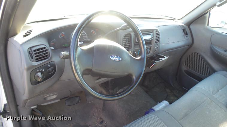 image for item DC1828 2003 Ford F150 pickup truck