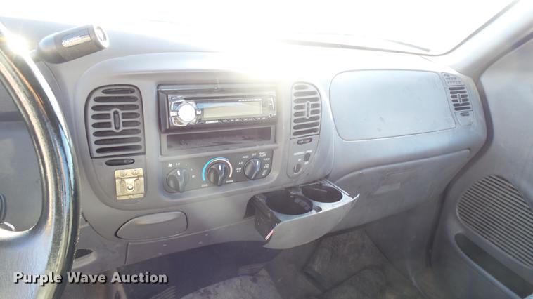 image for item DC1828 2003 Ford F150 pickup truck