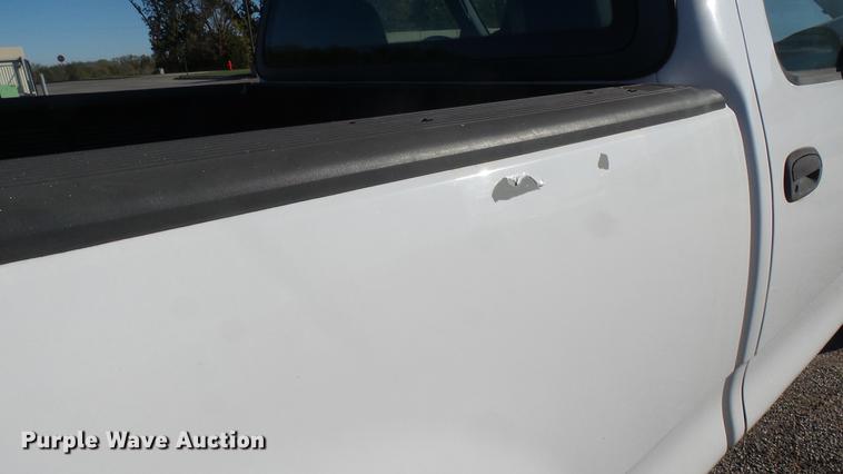 image for item DC1828 2003 Ford F150 pickup truck