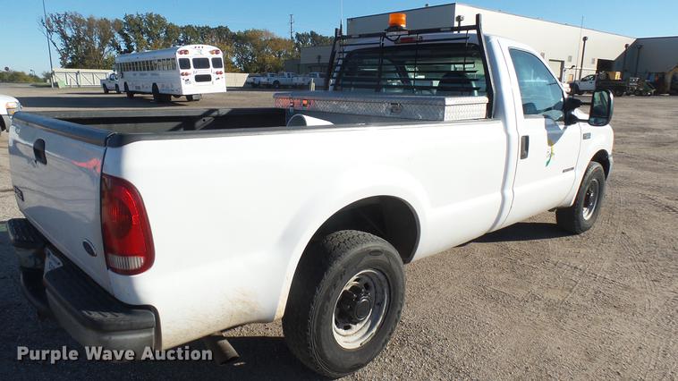 image for item DC1829 1999 Ford F250 Super Duty pickup truck