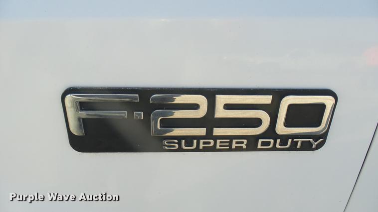 image for item DC1829 1999 Ford F250 Super Duty pickup truck