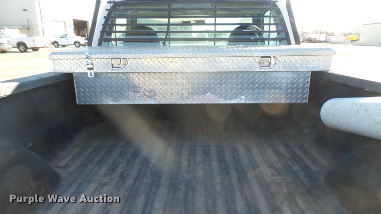 image for item DC1829 1999 Ford F250 Super Duty pickup truck