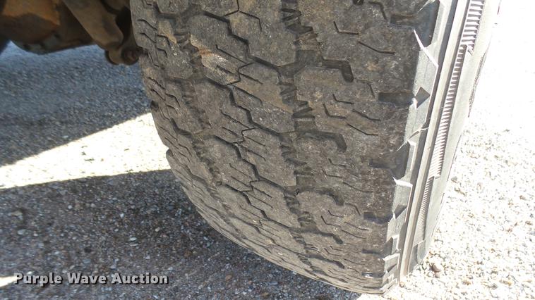 image for item DC1829 1999 Ford F250 Super Duty pickup truck