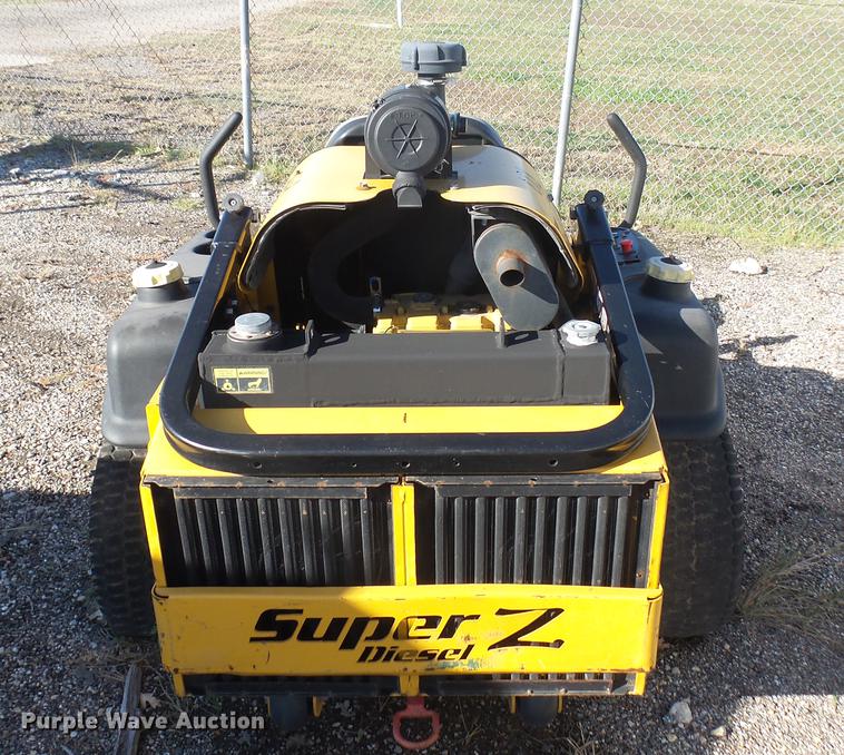 image for item DC1831 2005 Hustler Super Z ZTR lawn mower
