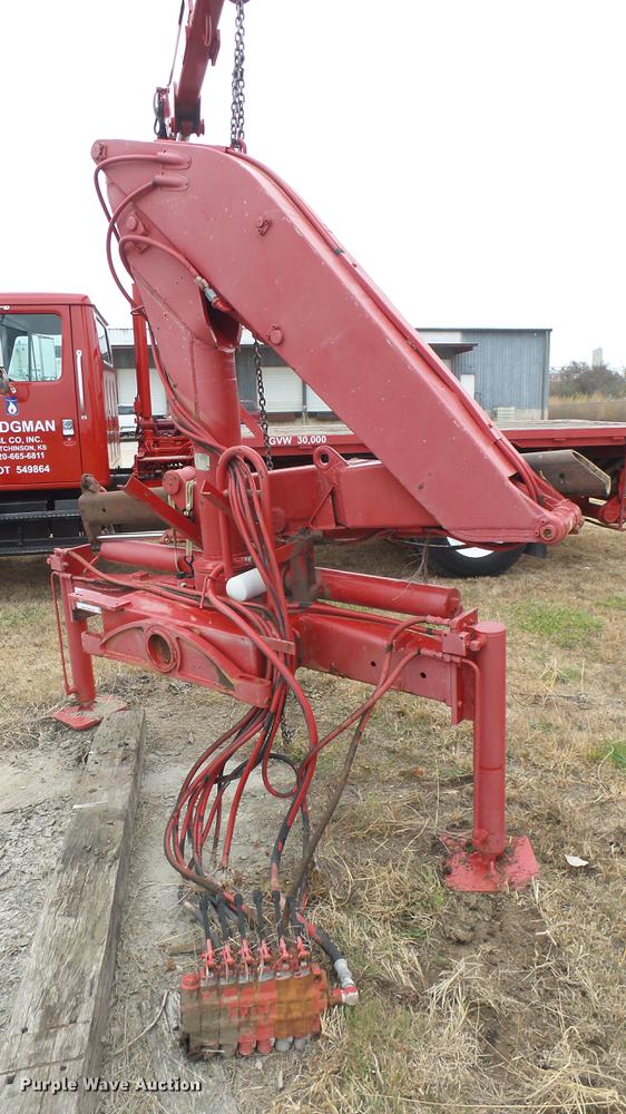 image for item DC1881 Dunbar knuckle boom crane