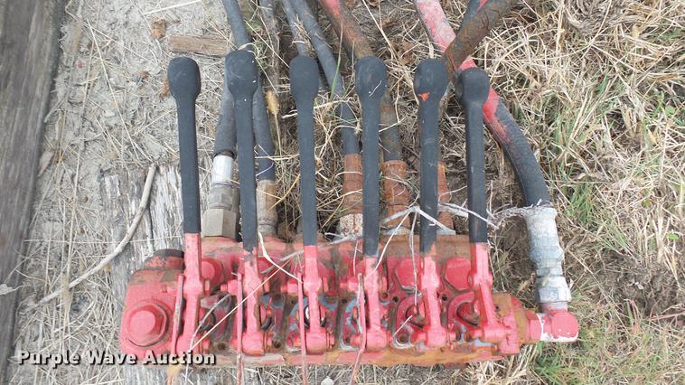 image for item DC1881 Dunbar knuckle boom crane