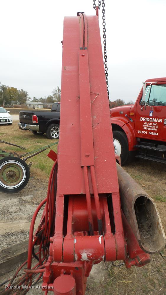 image for item DC1881 Dunbar knuckle boom crane