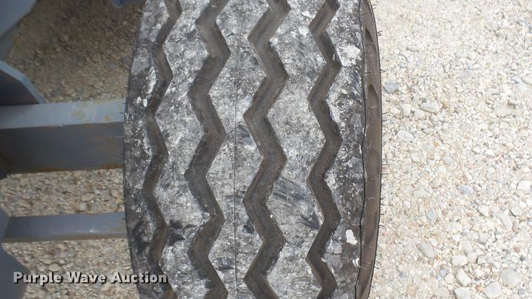 image for item DC1882 1996 JCB 930 forklift