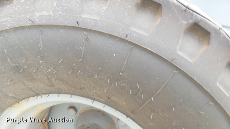 image for item DC1882 1996 JCB 930 forklift