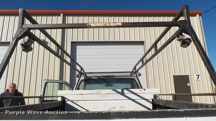 image for item DC1885 2000 Chevrolet C2500 pickup truck