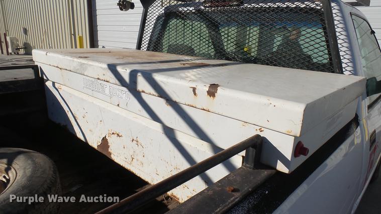 image for item DC1885 2000 Chevrolet C2500 pickup truck