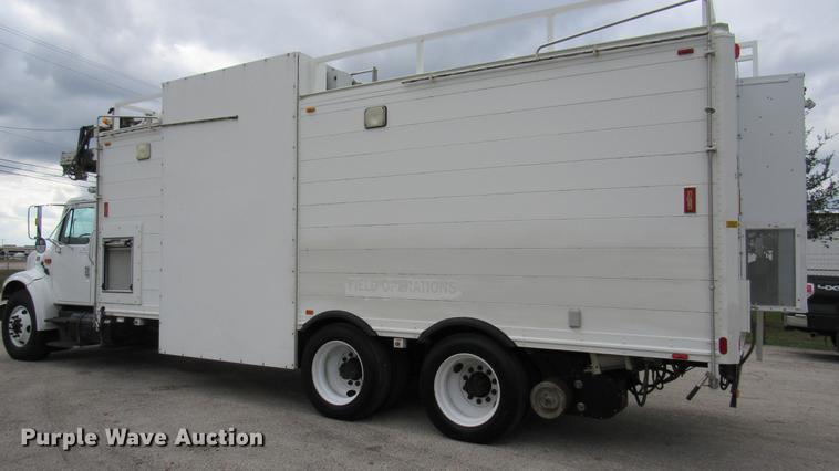 image for item DC2241 2001 International 4900 X-ray inspection truck