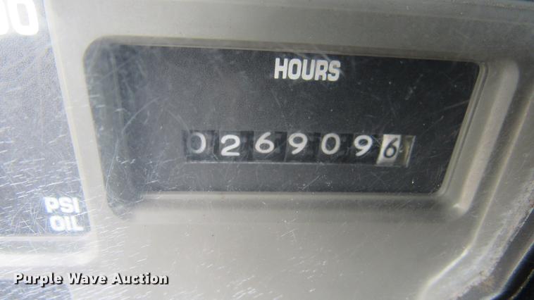 image for item DC2241 2001 International 4900 X-ray inspection truck