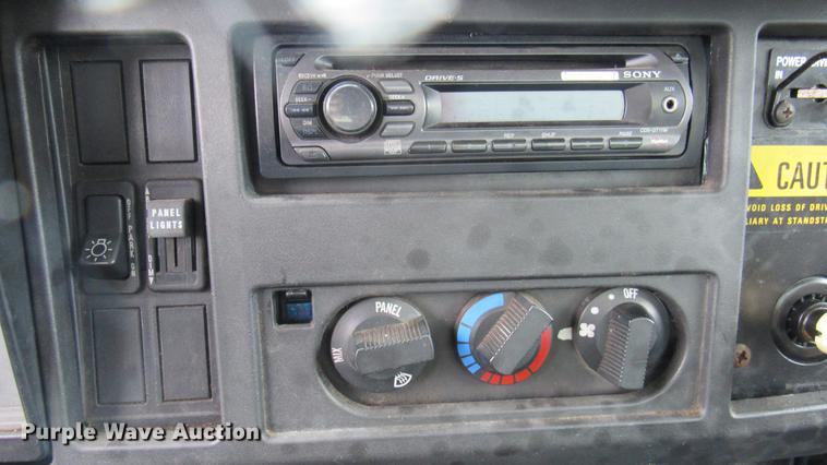 image for item DC2241 2001 International 4900 X-ray inspection truck