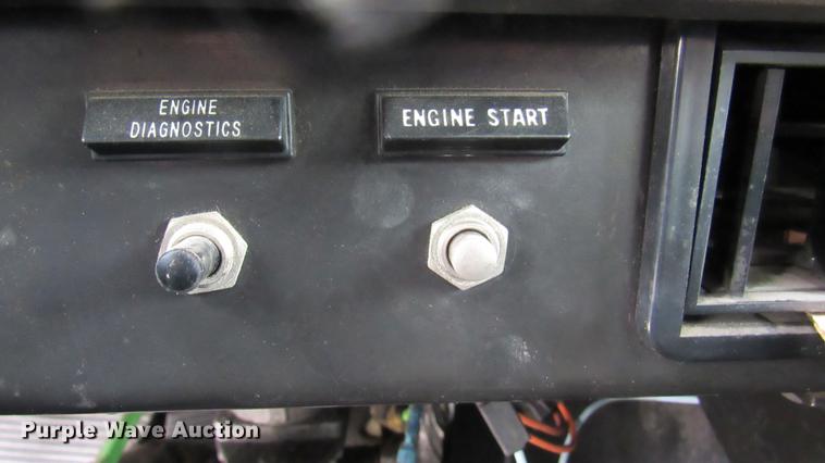 image for item DC2241 2001 International 4900 X-ray inspection truck