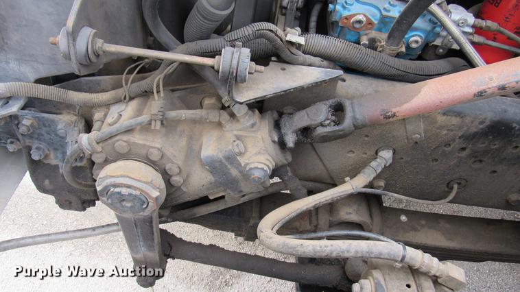 image for item DC2241 2001 International 4900 X-ray inspection truck