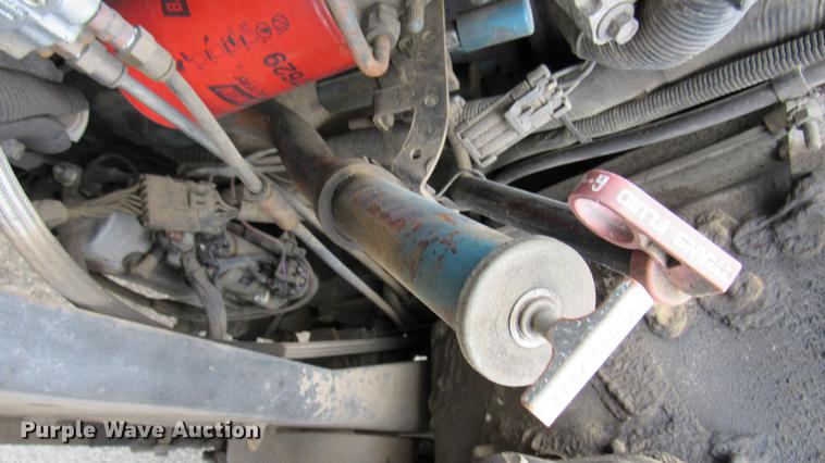 image for item DC2241 2001 International 4900 X-ray inspection truck