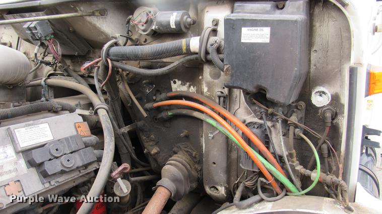 image for item DC2241 2001 International 4900 X-ray inspection truck