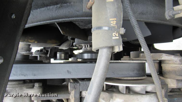 image for item DC2241 2001 International 4900 X-ray inspection truck