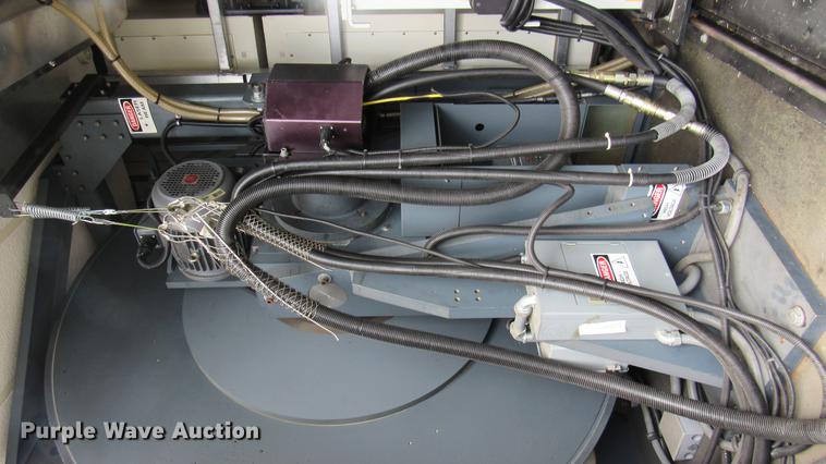 image for item DC2241 2001 International 4900 X-ray inspection truck