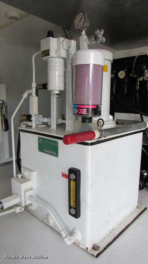 image for item DC2241 2001 International 4900 X-ray inspection truck