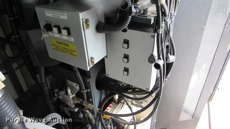 image for item DC2241 2001 International 4900 X-ray inspection truck