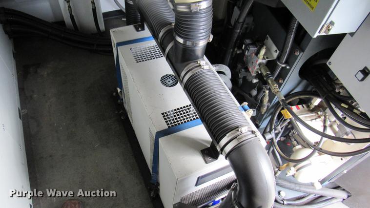 image for item DC2241 2001 International 4900 X-ray inspection truck